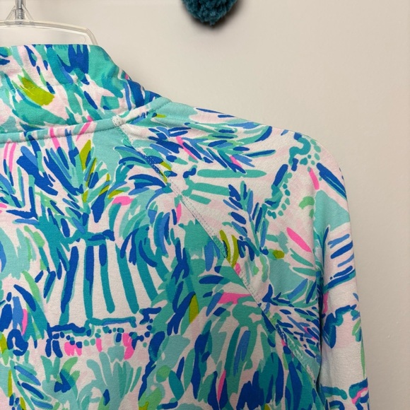 Lilly Pulitzer UPF 50+ Blue Ibiza Cabana Cocktail Top - Picture 7 of 8